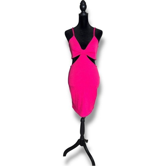 H&M Bold Fuchsia Sleeveless V-Neck Side Cutouts Ribbed Textured Mini Dress - Picture 3 of 15